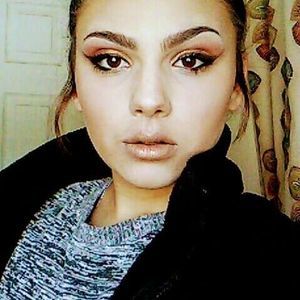 Meet your Posher, Brianna